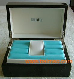 供應深圳中高檔珠寶首飾包裝盒禮品盒定制廠家,供應深圳中高檔珠寶首飾包裝盒禮品盒定制廠家生產廠家,供應深圳中高檔珠寶首飾包裝盒禮品盒定制廠家價格